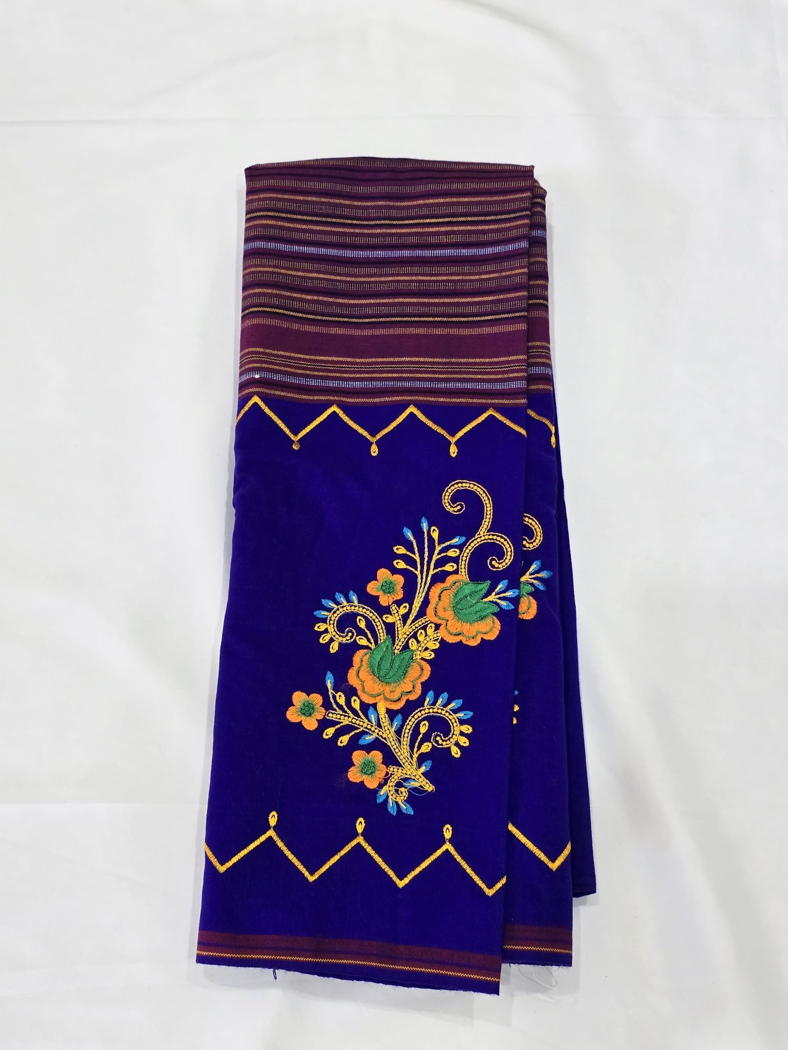 Mugiya Lungi (Gurung Set)